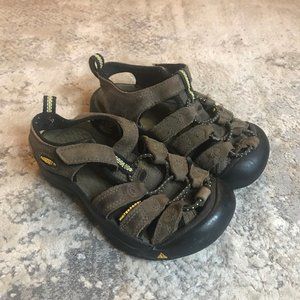 Keen Little Kids Size 11 Newport Premium Dark Brown Sandals 1010005